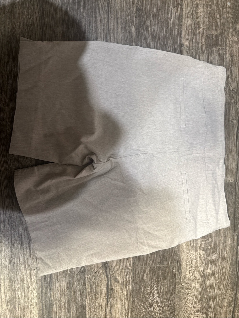 Hilary Radley Women’s Beige Dress Shorts Size Large - Picture 3 of 5